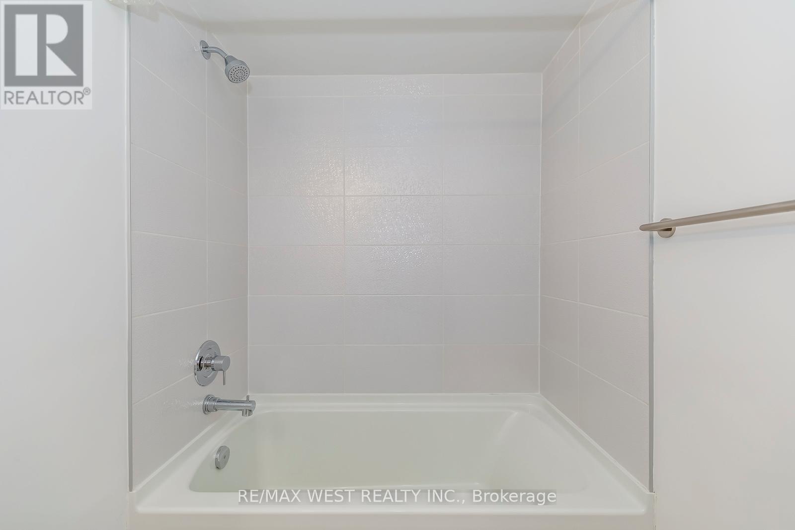 14 - 40 Ed Clark Gardens Boulevard, Toronto, Ontario  M6N 0B5 - Photo 31 - W12663874