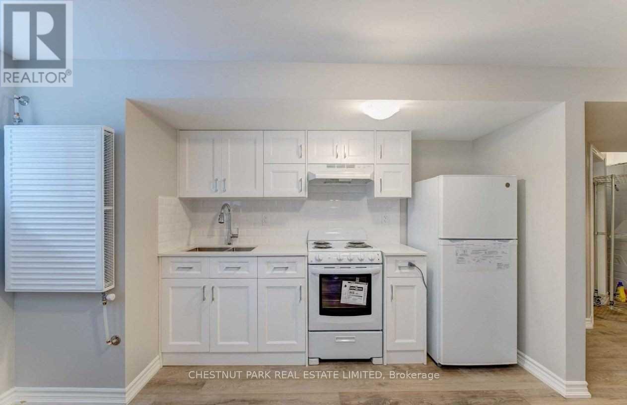 Lower - 110 Livingstone Avenue, Toronto, Ontario  M6E 2L8 - Photo 4 - W12663878