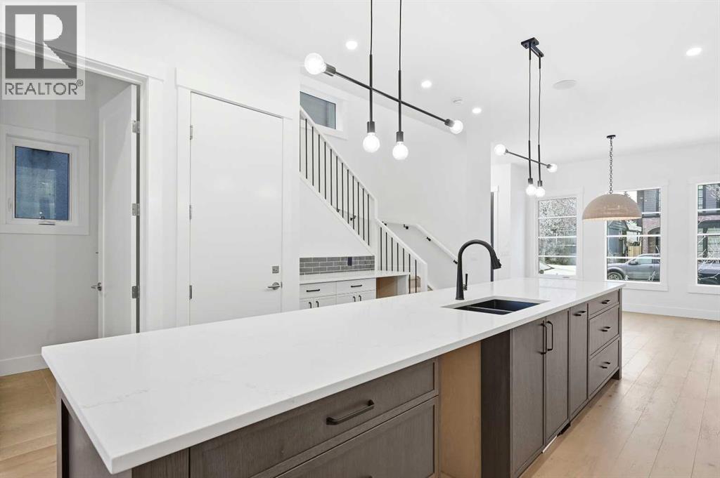 5005 21a Street Sw, Calgary, Alberta  T2T 5C4 - Photo 10 - A2276594