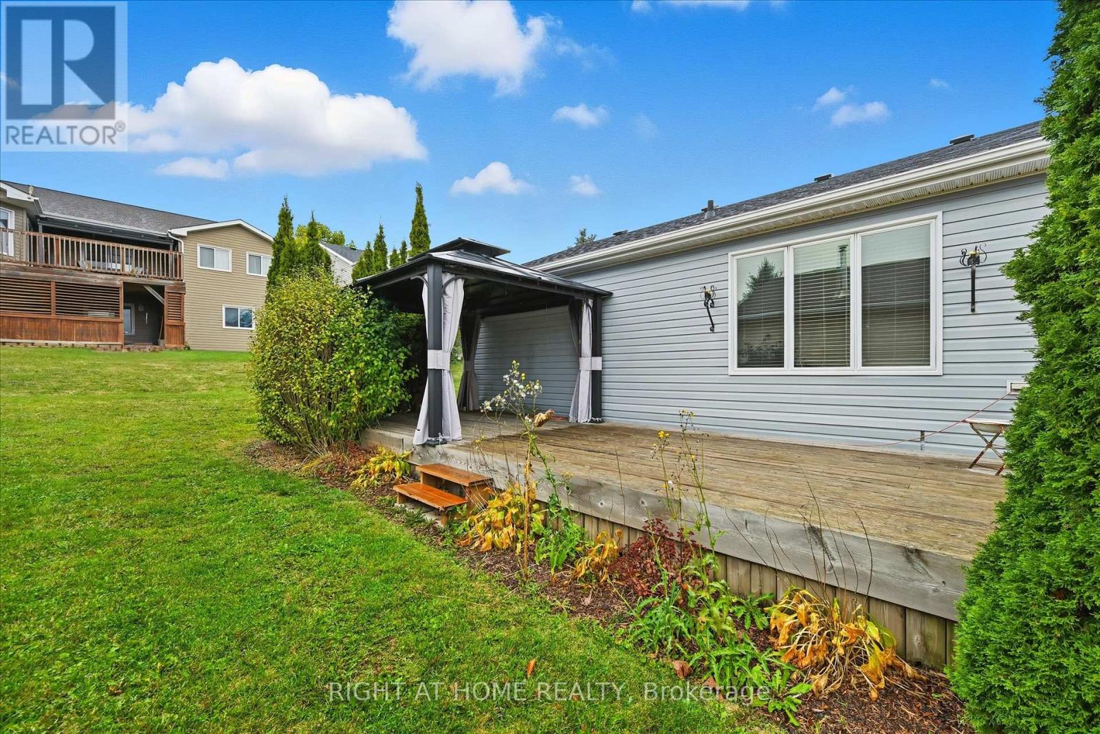 111 Gracehill Crescent, Hamilton, Ontario  L8B 1A5 - Photo 31 - X12662644