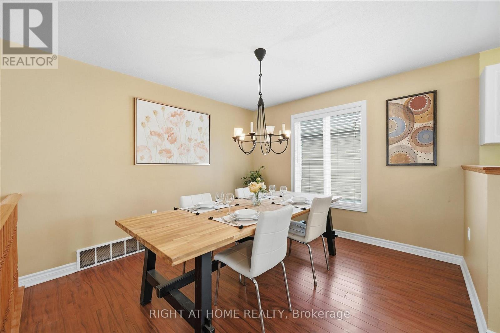 111 Gracehill Crescent, Hamilton, Ontario  L8B 1A5 - Photo 5 - X12662644