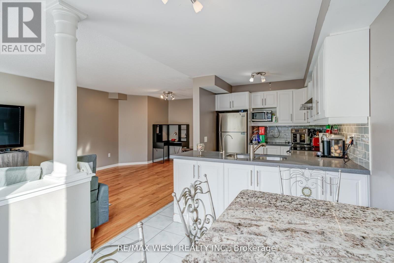 6 Mccreary Trail, Caledon, Ontario  L7E 2C8 - Photo 20 - W12470277