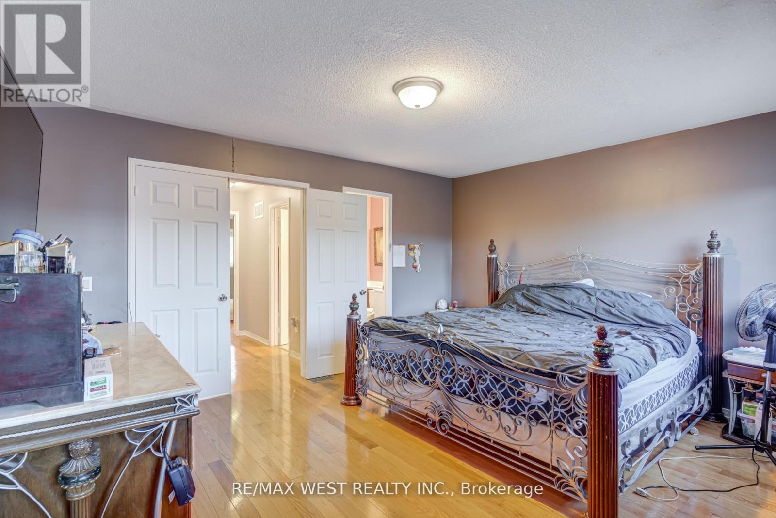 6 Mccreary Trail, Caledon, Ontario  L7E 2C8 - Photo 26 - W12470277