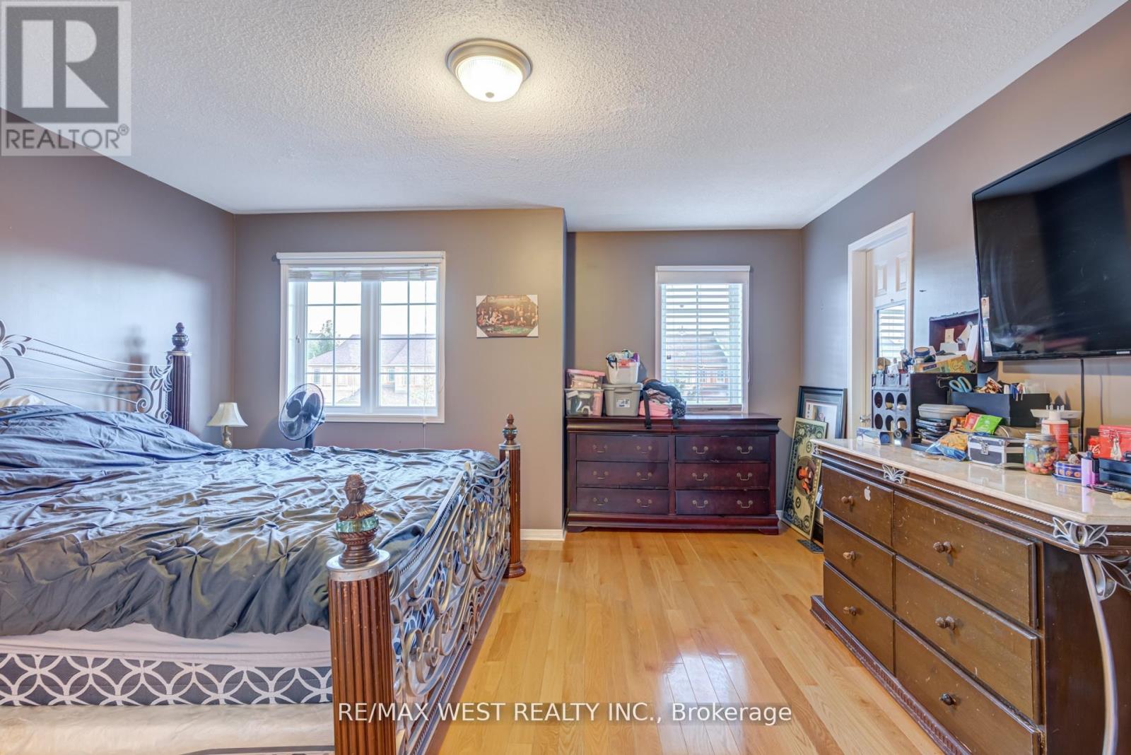 6 Mccreary Trail, Caledon, Ontario  L7E 2C8 - Photo 25 - W12470277