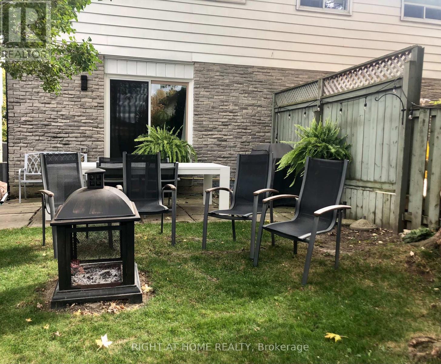 9 Aspen Court, Hamilton, Ontario  L8B 0A7 - Photo 41 - X12547220