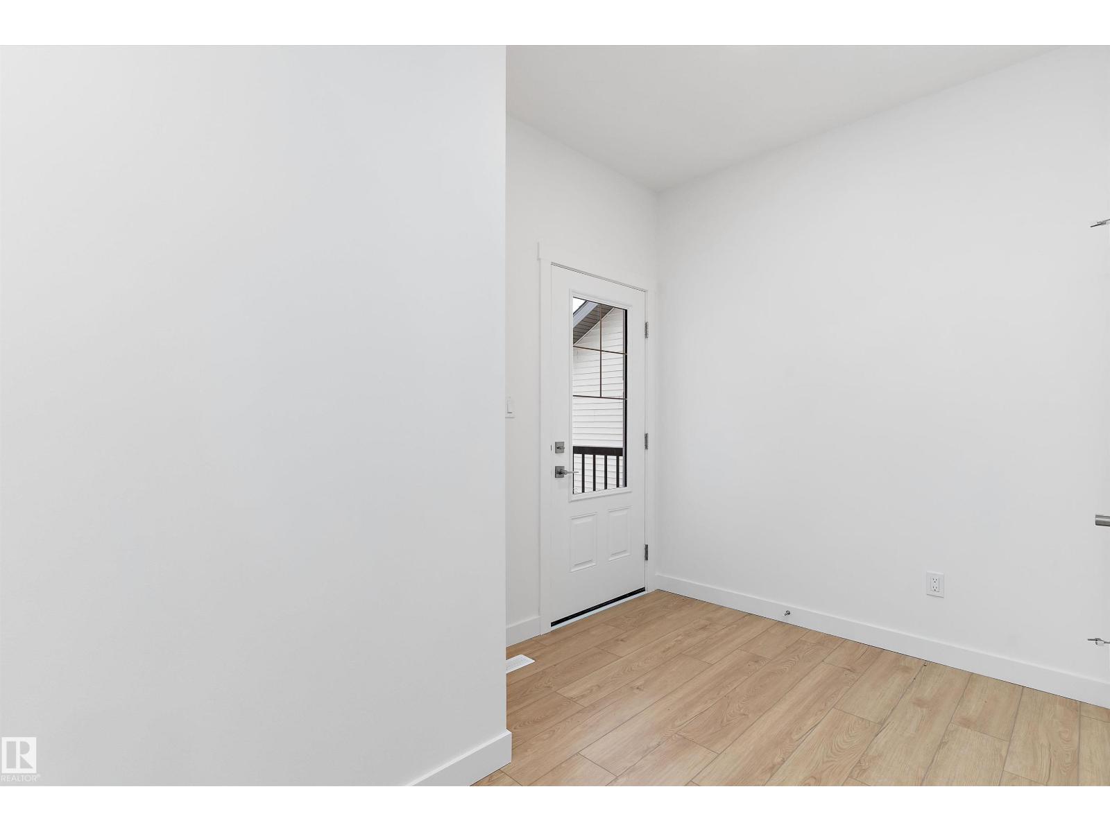 4015 208 St Nw, Edmonton, Alberta  T6M 3E4 - Photo 2 - E4468974