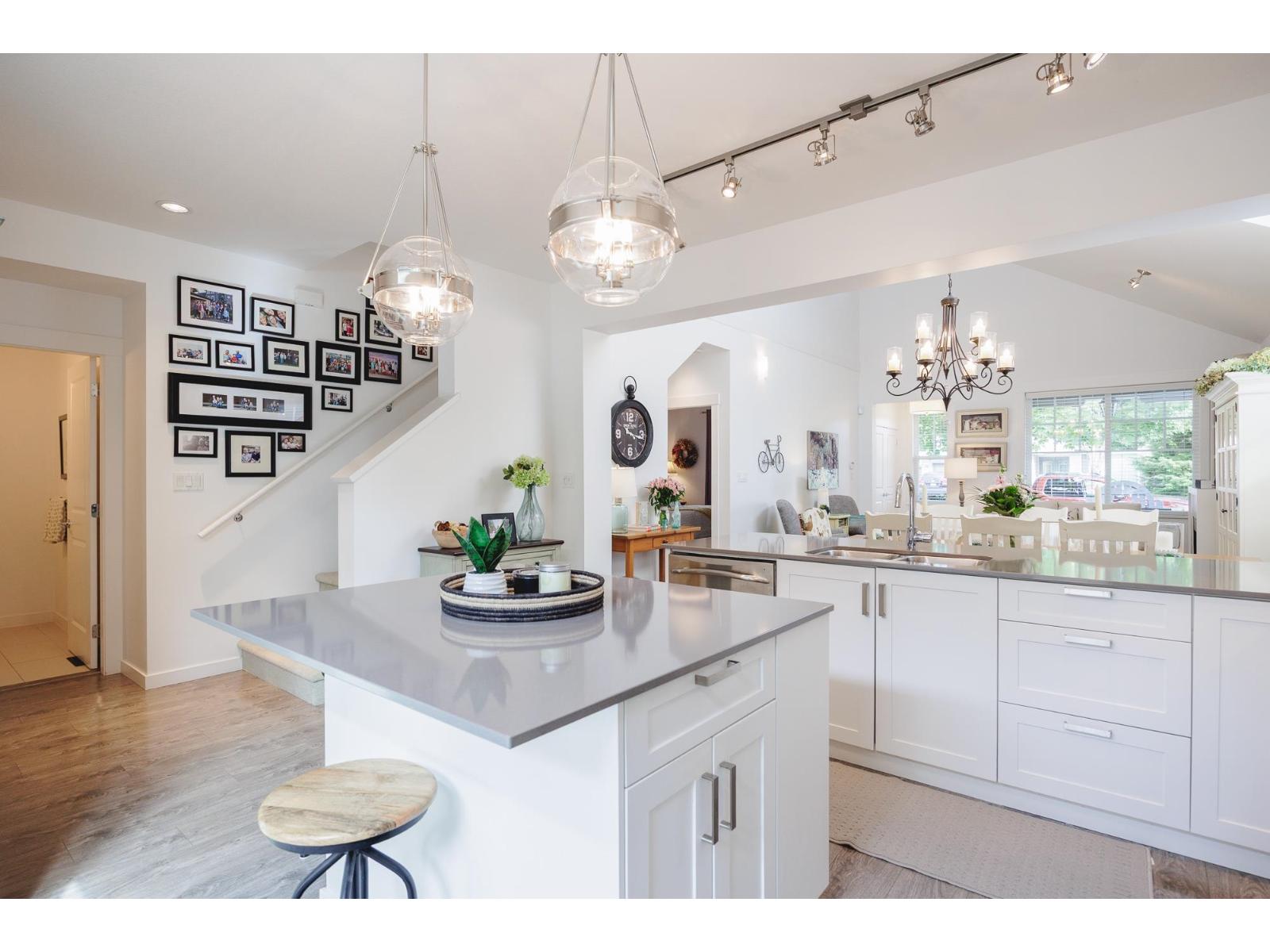 93 6450 187 Street, Surrey, British Columbia  V3S 2X4 - Photo 11 - R3075308