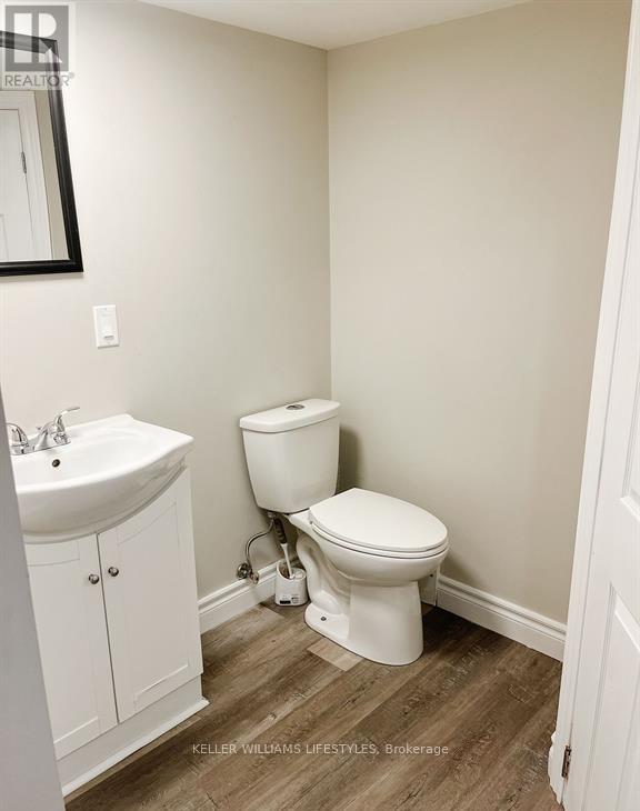 99 Walmer Gardens, London North, Ontario  N6G 4H1 - Photo 12 - X12664036