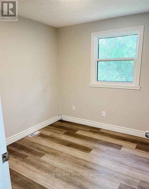 99 Walmer Gardens, London North, Ontario  N6G 4H1 - Photo 6 - X12664036