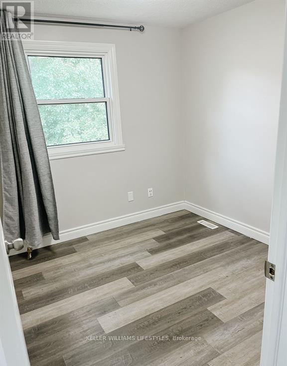 99 Walmer Gardens, London North, Ontario  N6G 4H1 - Photo 8 - X12664036