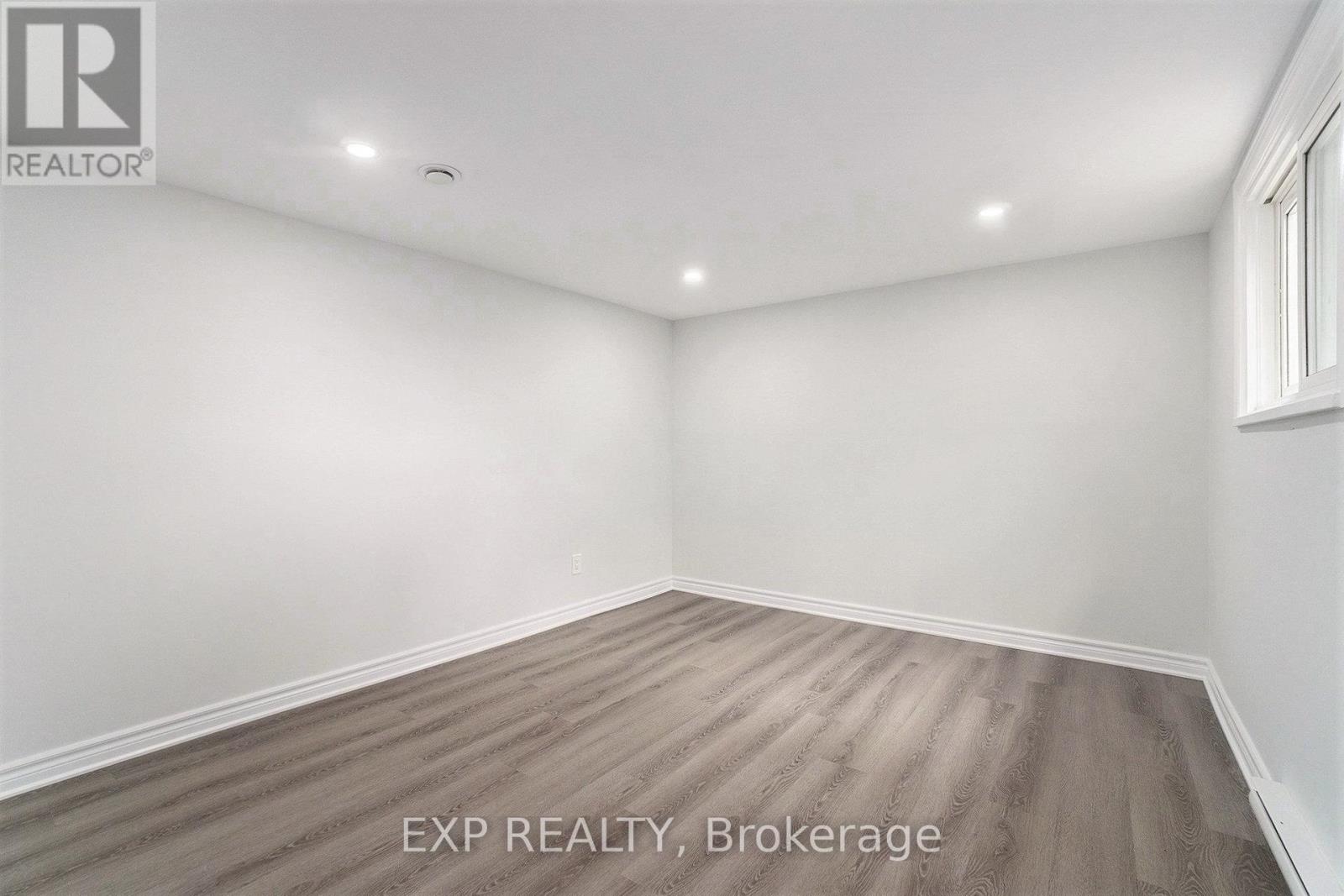 3854 Prince Of Wales Drive, Ottawa, Ontario  K2C 3H2 - Photo 28 - X12663884