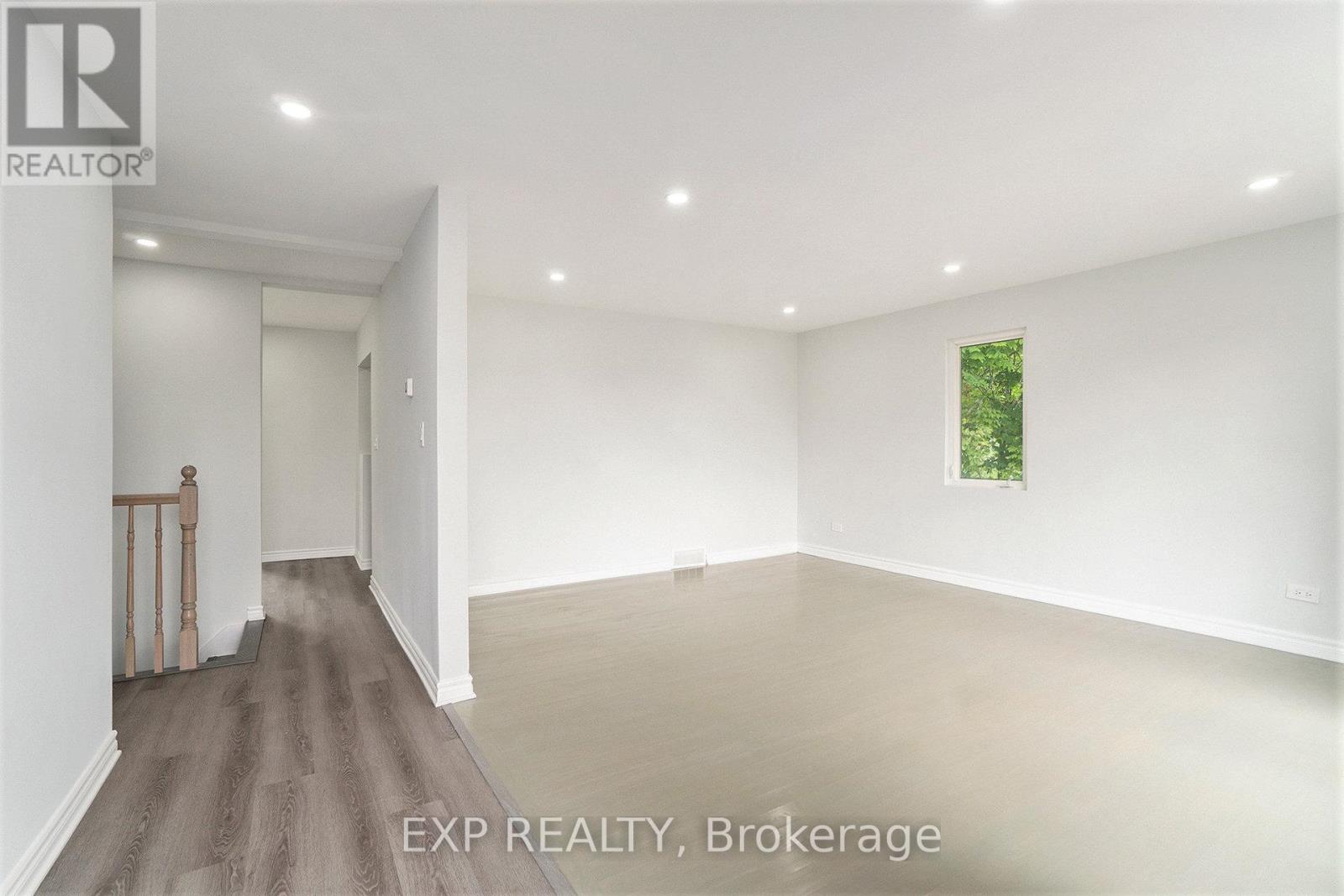 3854 Prince Of Wales Drive, Ottawa, Ontario  K2C 3H2 - Photo 5 - X12663884