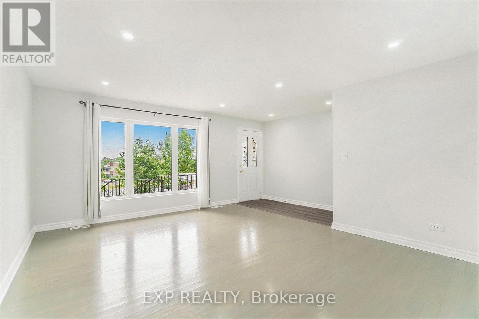 3854 Prince Of Wales Drive, Ottawa, Ontario  K2C 3H2 - Photo 8 - X12663884