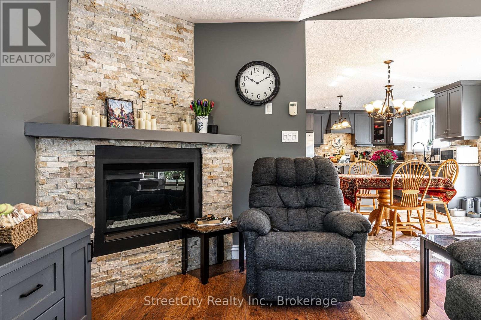 4303 119 Highway, Perth East, Ontario  N5A 6S2 - Photo 10 - X12438589