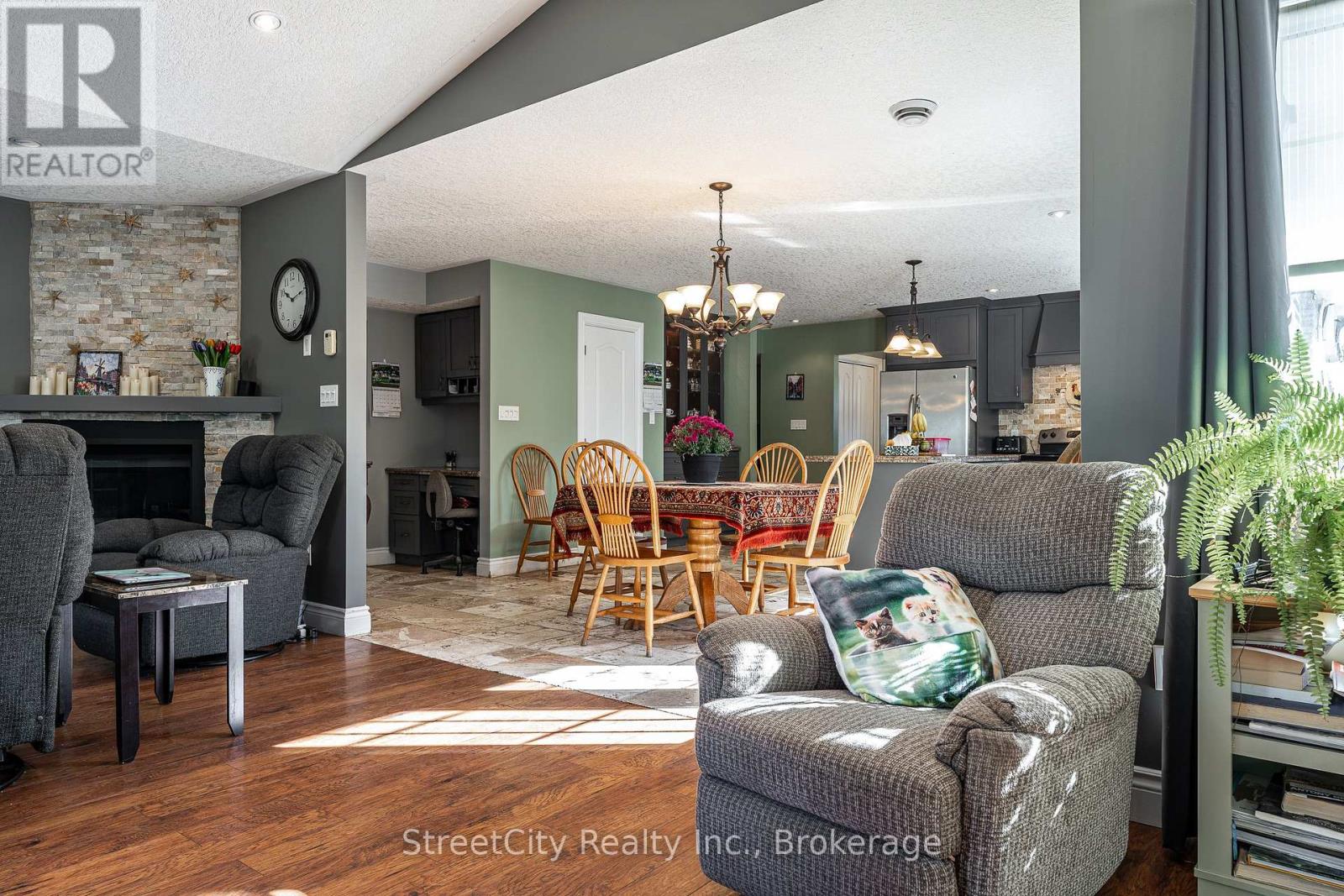 4303 119 Highway, Perth East, Ontario  N5A 6S2 - Photo 13 - X12438589