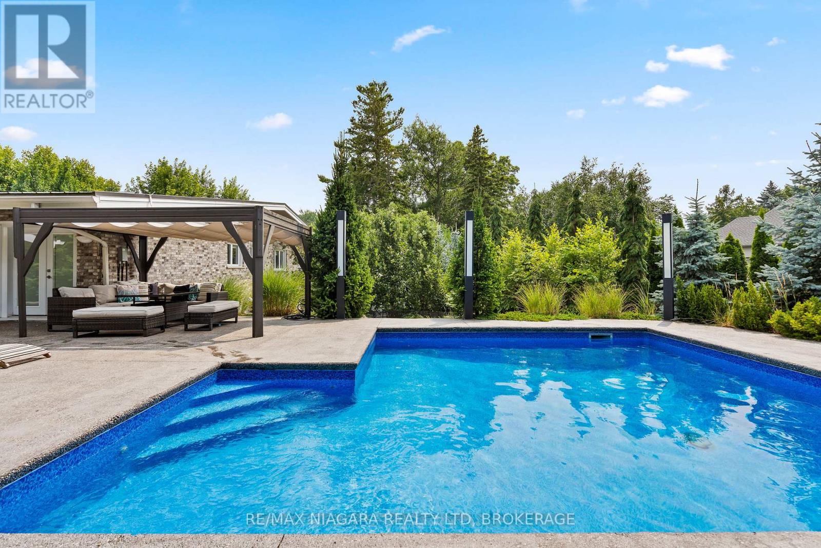 2 Mallette Crescent, Niagara-On-The-Lake, Ontario  L0S 1J0 - Photo 39 - X12663992