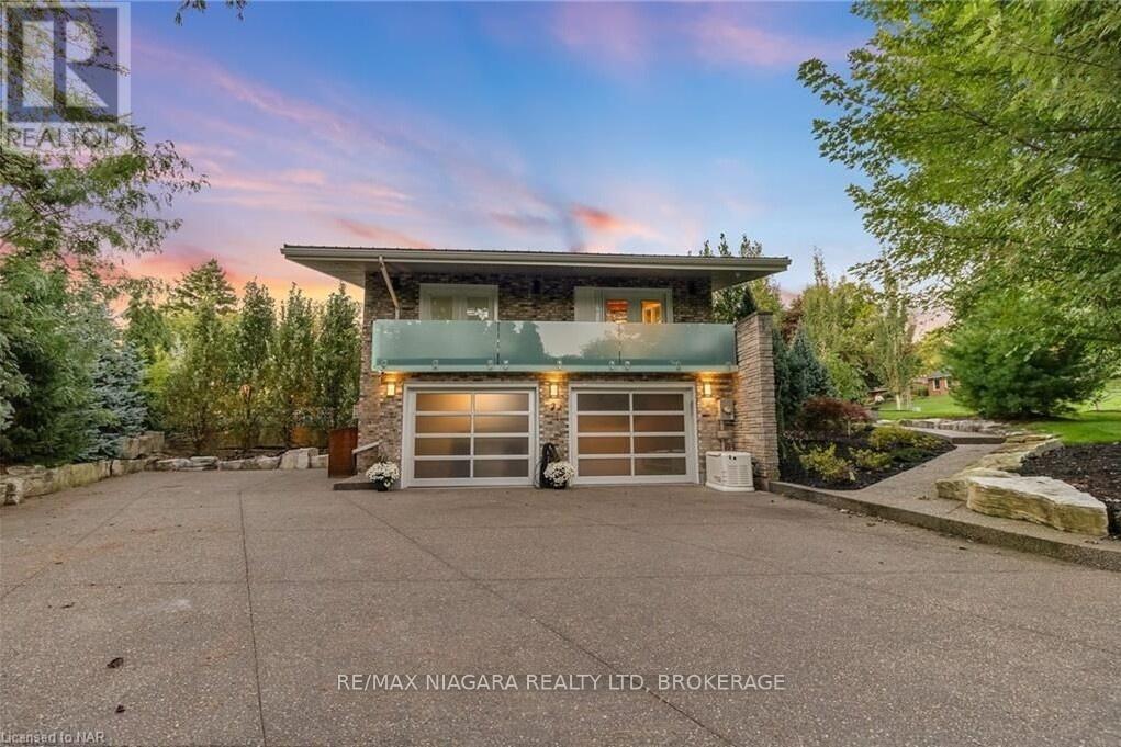 2 Mallette Crescent, Niagara-On-The-Lake, Ontario  L0S 1J0 - Photo 8 - X12663992