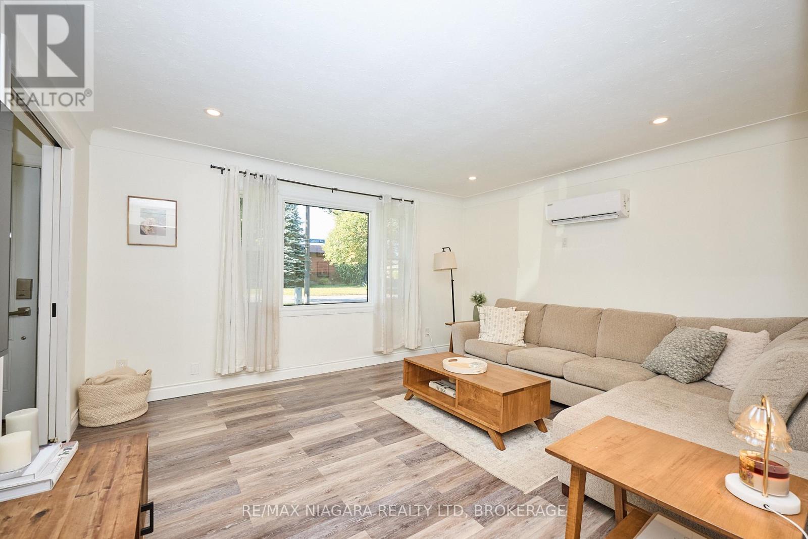 6432 Carolyn Avenue, Niagara Falls, Ontario  L2E 5H5 - Photo 10 - X12664044