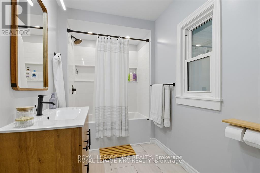 2459 Thompson Road, Niagara Falls, Ontario  L2E 6S4 - Photo 16 - X12664056