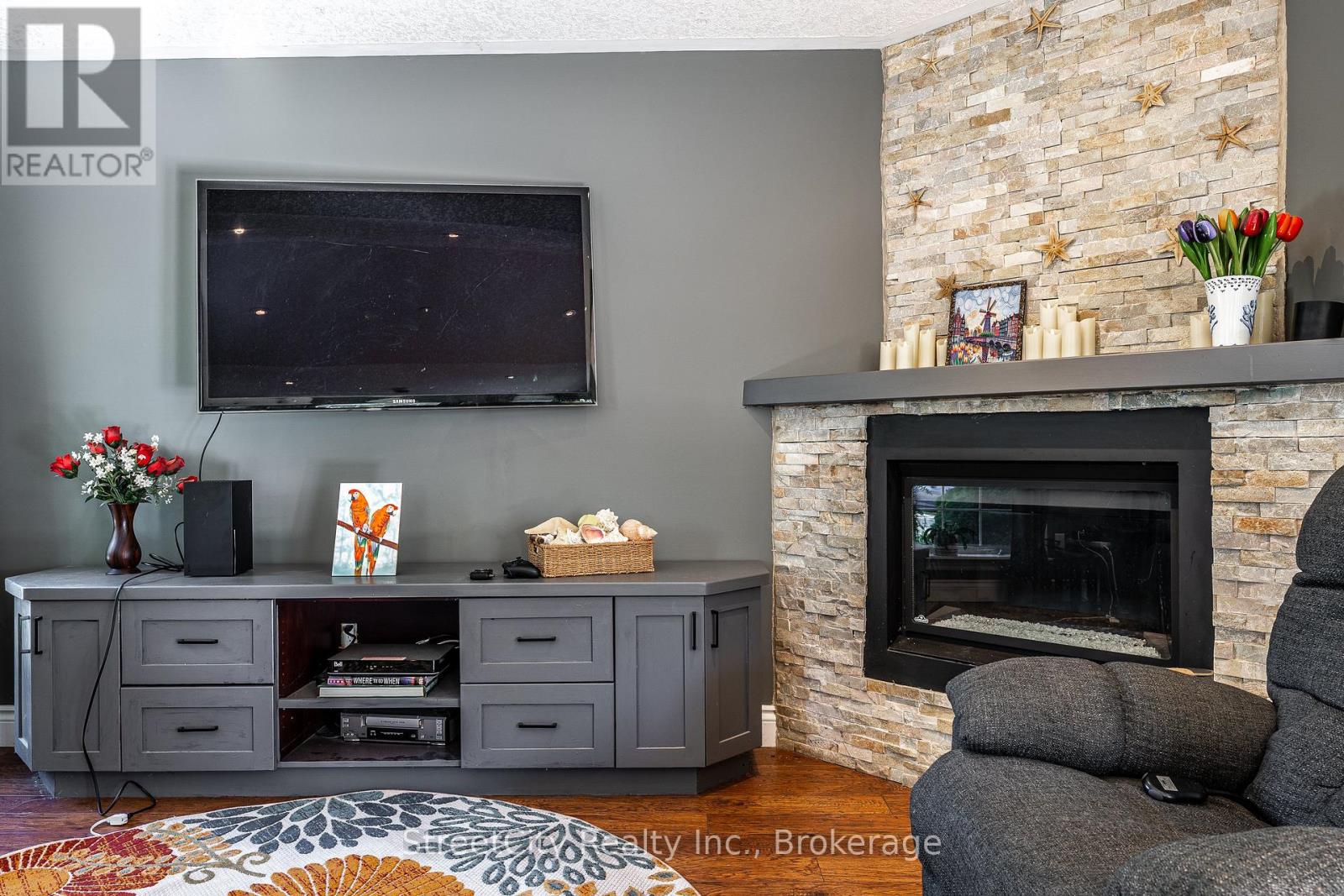 4303 119 Highway, Perth East, Ontario  N5A 6S2 - Photo 9 - X12438589