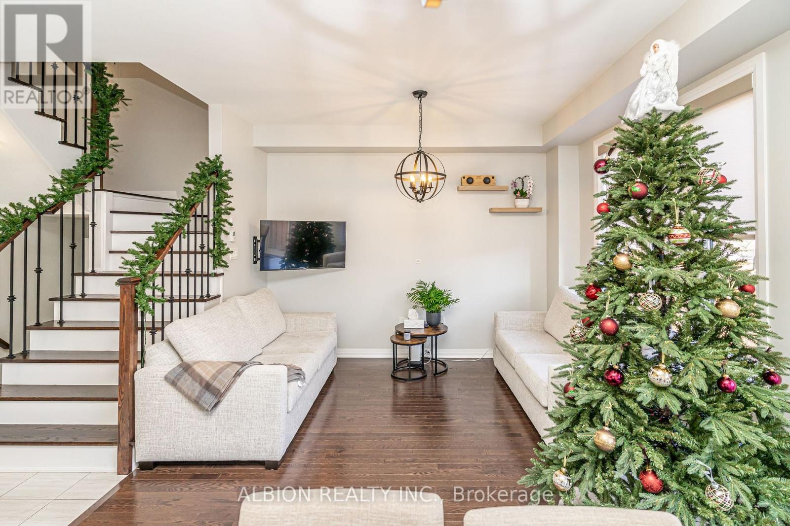 37 Donnan Drive, New Tecumseth, Ontario  L0G 1W0 - Photo 13 - N12559370