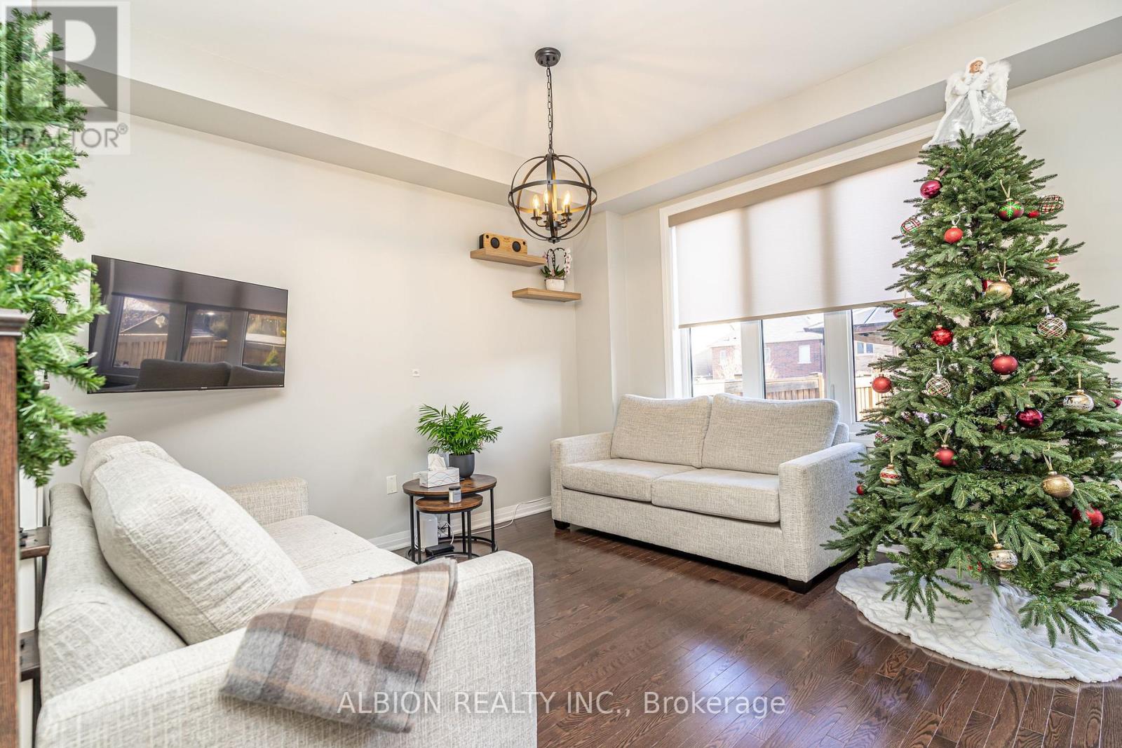 37 Donnan Drive, New Tecumseth, Ontario  L0G 1W0 - Photo 14 - N12559370