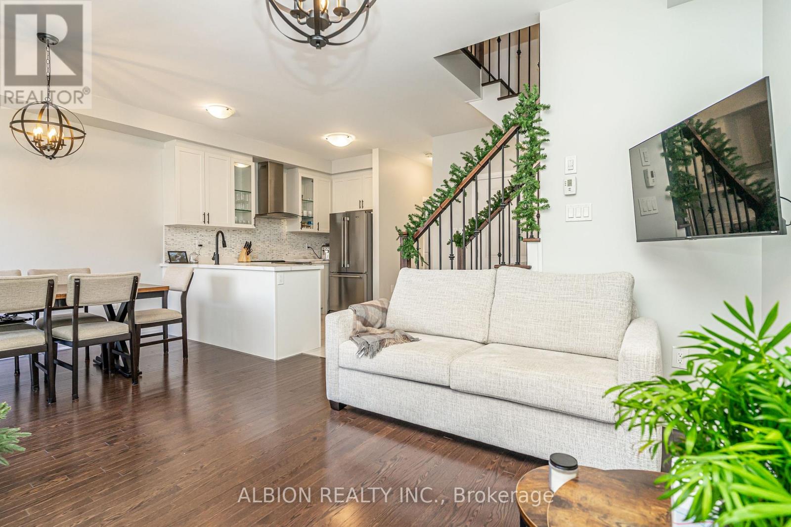 37 Donnan Drive, New Tecumseth, Ontario  L0G 1W0 - Photo 16 - N12559370