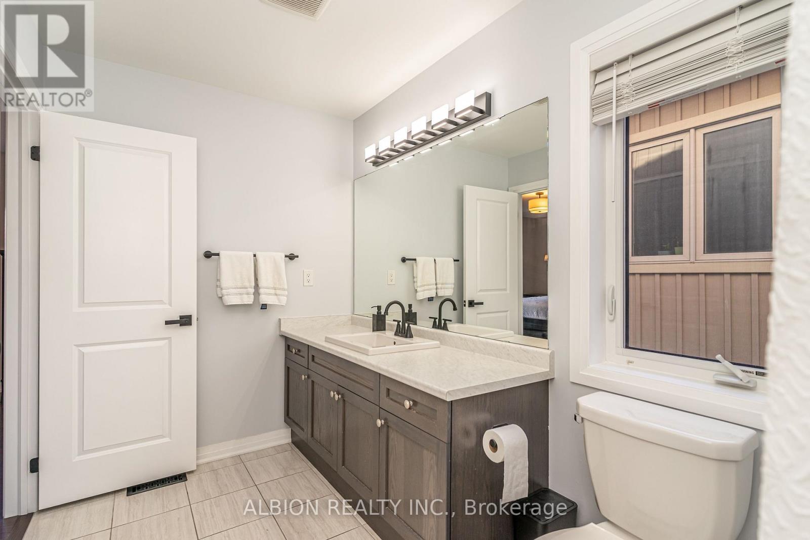 37 Donnan Drive, New Tecumseth, Ontario  L0G 1W0 - Photo 25 - N12559370