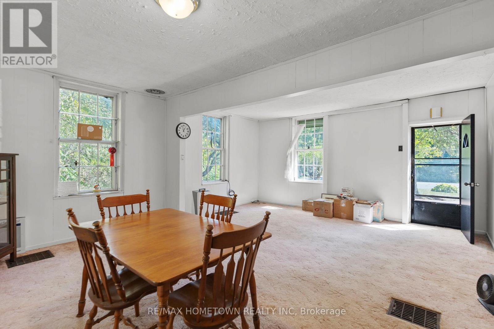 1554 County Road 2 Road, Front Of Yonge, Ontario K0E 1R0 - Photo 11 - X12663944