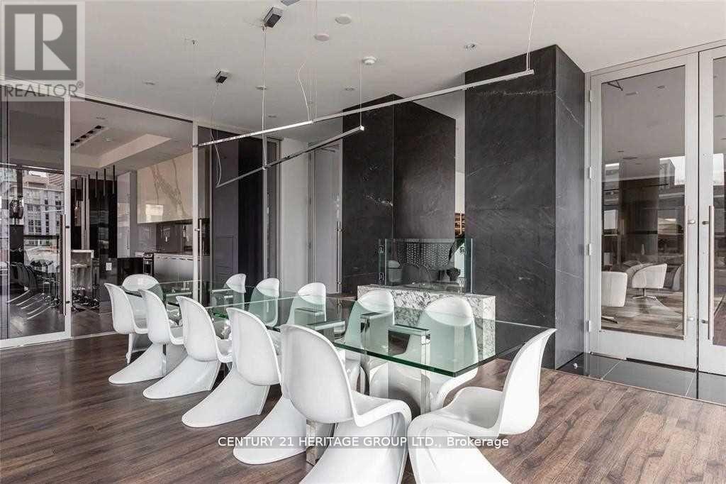 3203 - 290 Adelaide Street W, Toronto, Ontario  M5V 1P6 - Photo 10 - C12663914