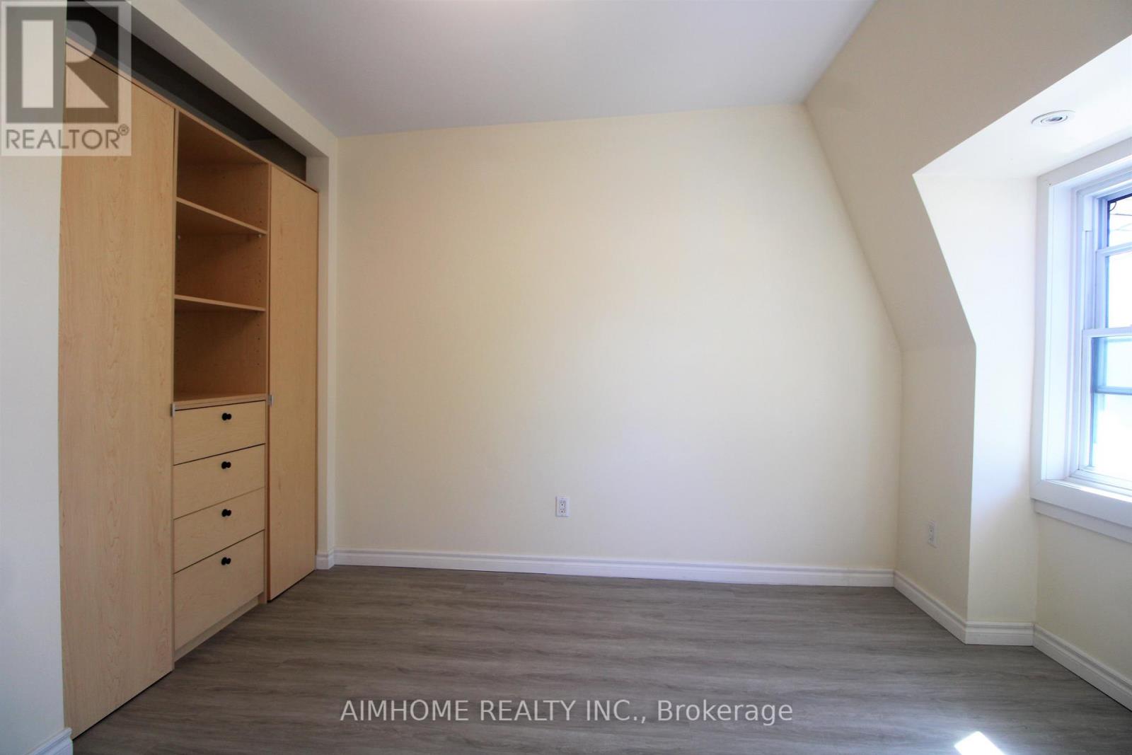 303 St Helens Avenue, Toronto, Ontario  M6H 4A2 - Photo 21 - C12663956