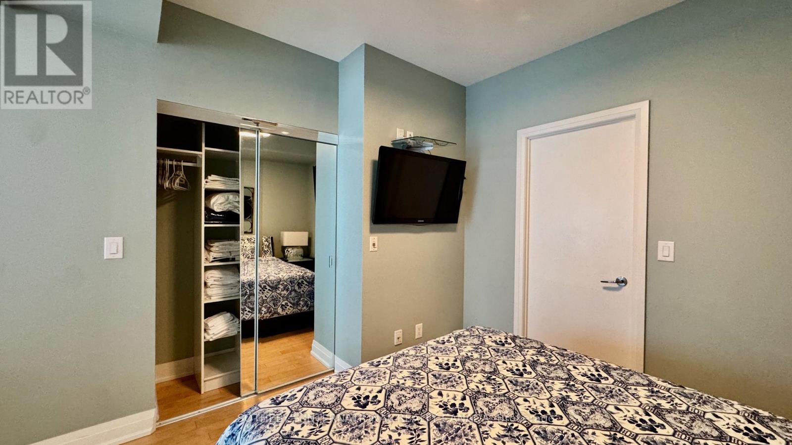 1205 - 80 John Street, Toronto, Ontario  M5V 3X4 - Photo 13 - C12663966