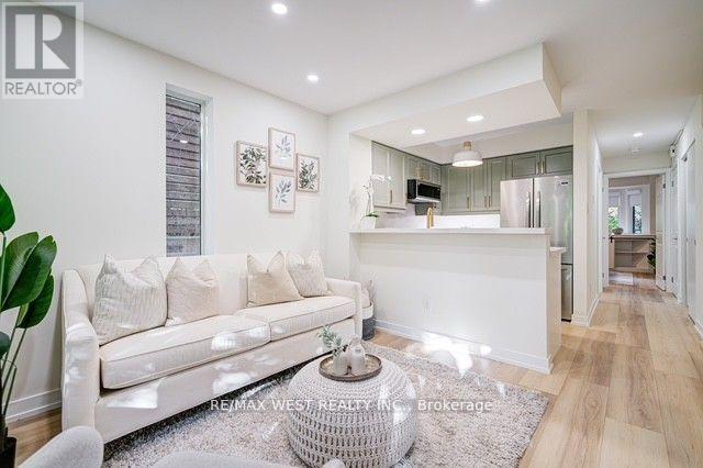 #12 B - 801 King Street W, Toronto, Ontario  M5V 3C9 - Photo 4 - C12663980