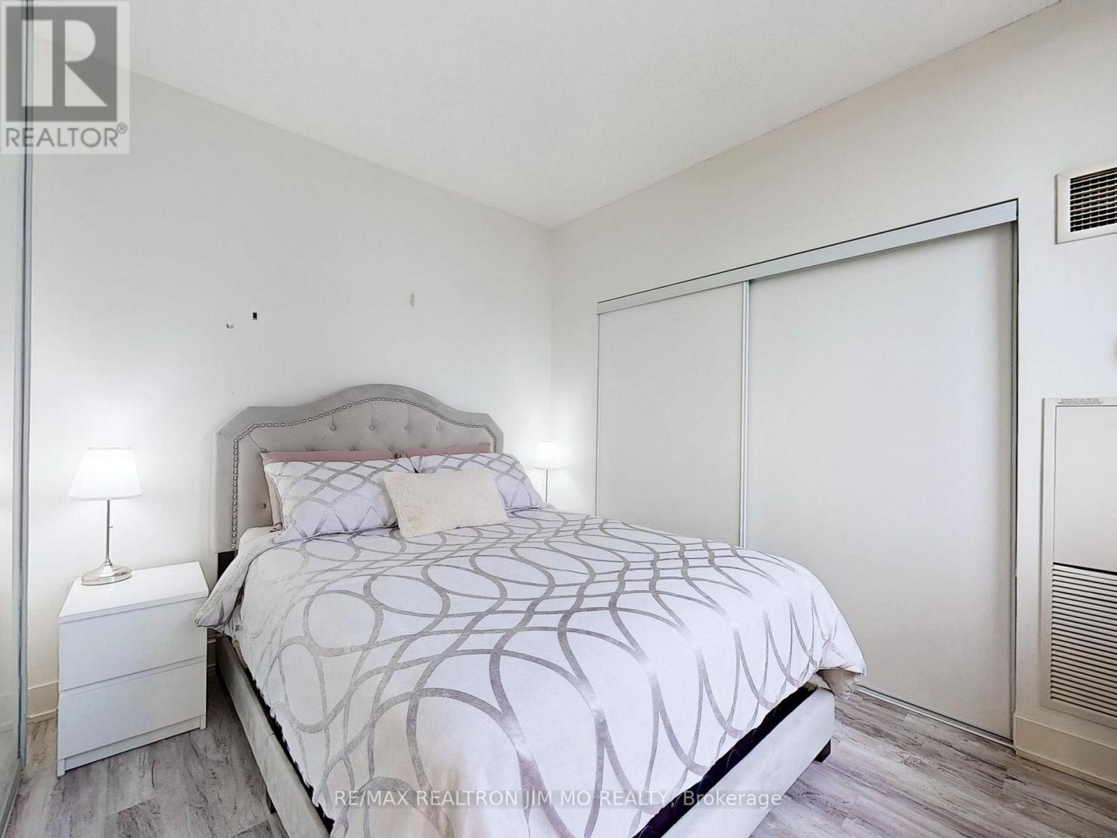 2301 - 23 Sheppard Avenue E, Toronto, Ontario  M2N 0C8 - Photo 19 - C12663996