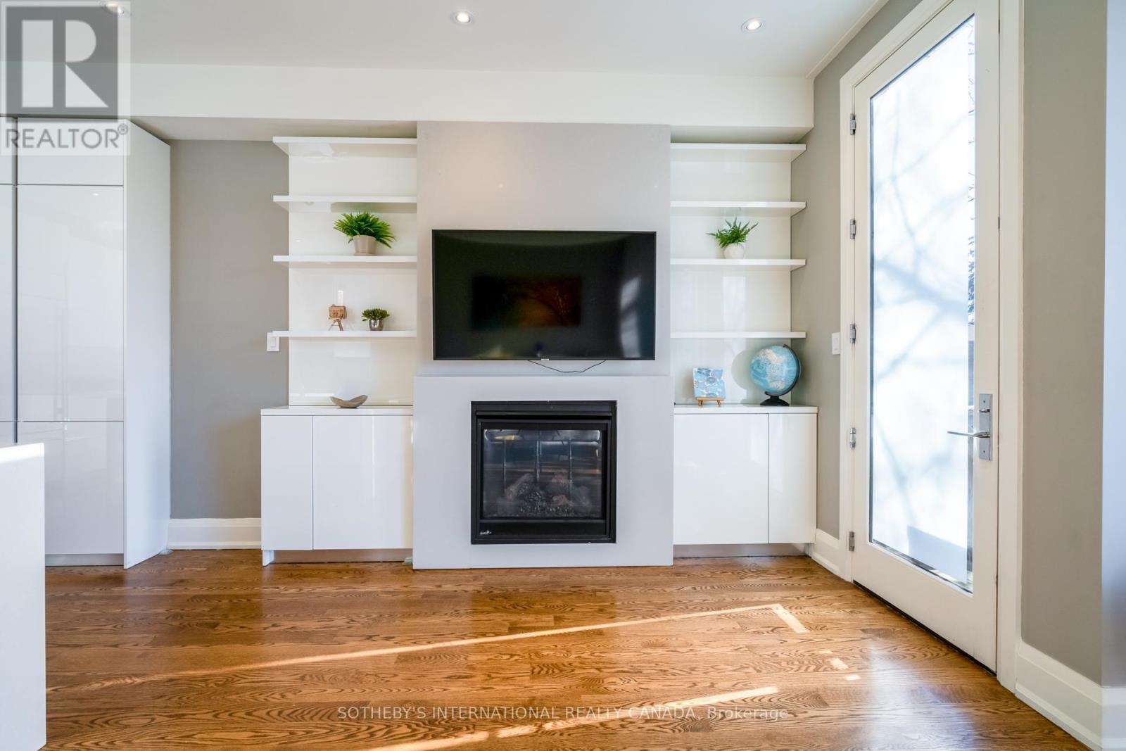 209b Glengarry Avenue, Toronto, Ontario  M5M 1E3 - Photo 14 - C12664000