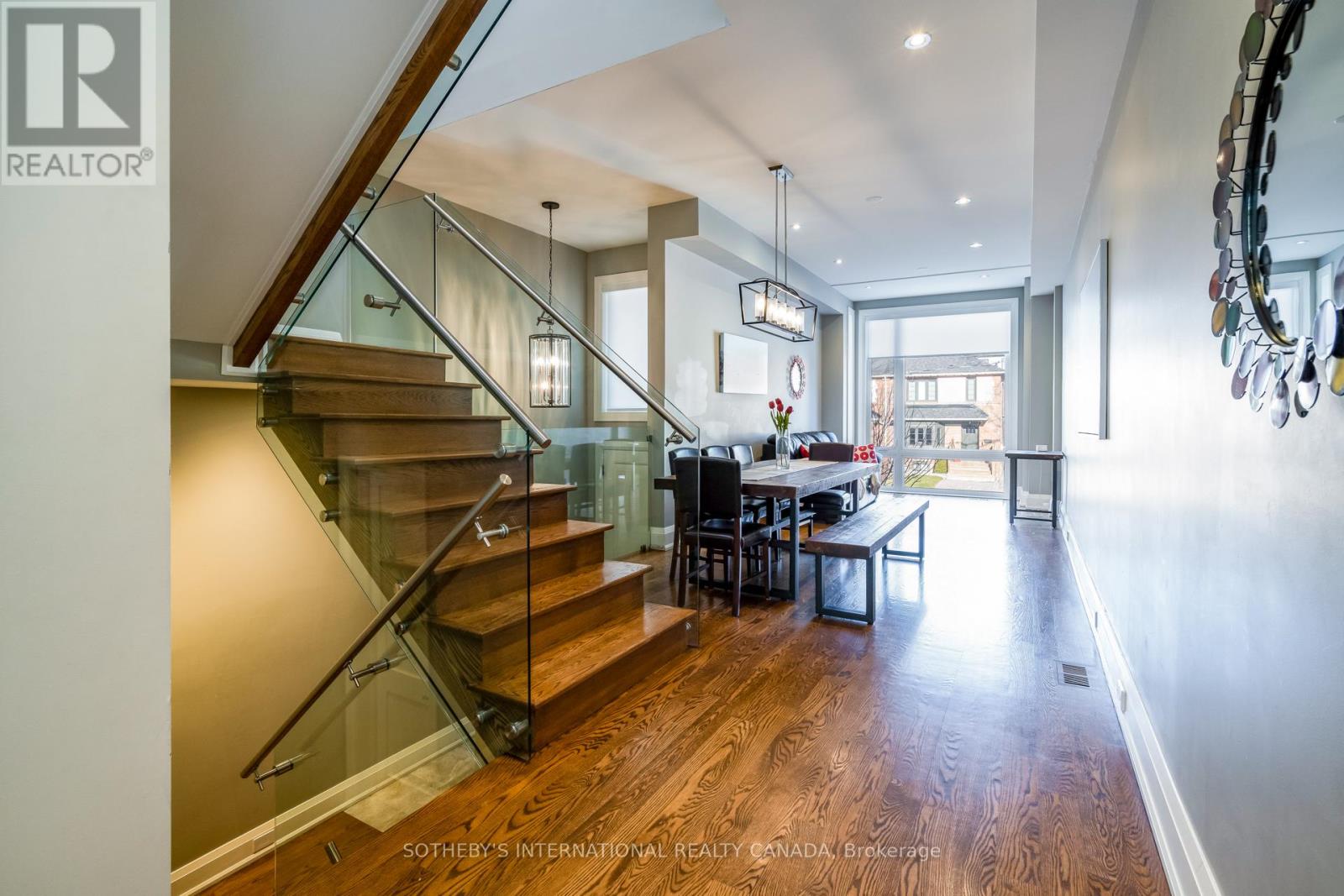 209b Glengarry Avenue, Toronto, Ontario  M5M 1E3 - Photo 7 - C12664000