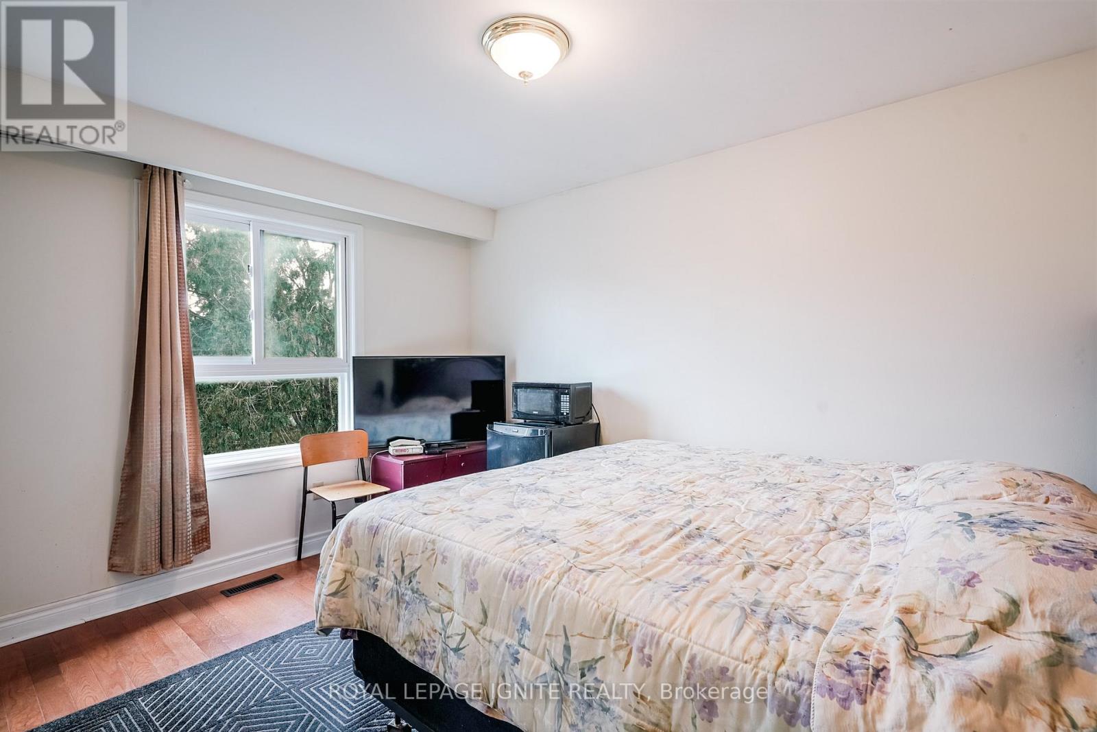 122 Valdor Drive, Toronto, Ontario  M1V 1R5 - Photo 12 - E12664068