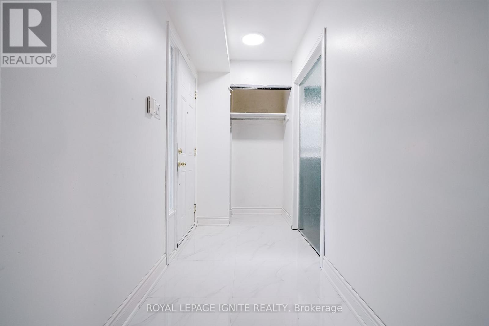 122 Valdor Drive, Toronto, Ontario  M1V 1R5 - Photo 2 - E12664068