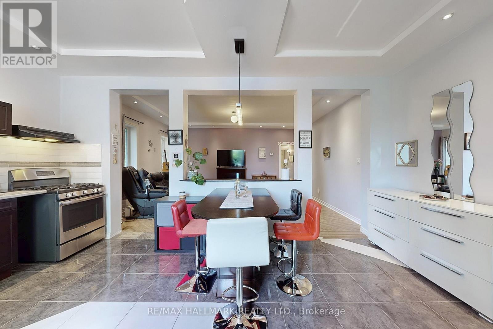 178 Barrie Street, Bradford West Gwillimbury, Ontario  L3Z 1R6 - Photo 14 - N12663972