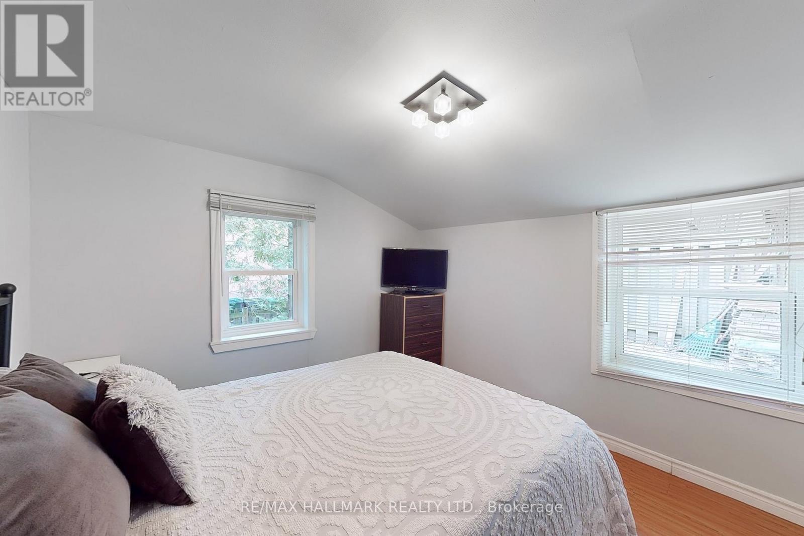 178 Barrie Street, Bradford West Gwillimbury, Ontario  L3Z 1R6 - Photo 21 - N12663972