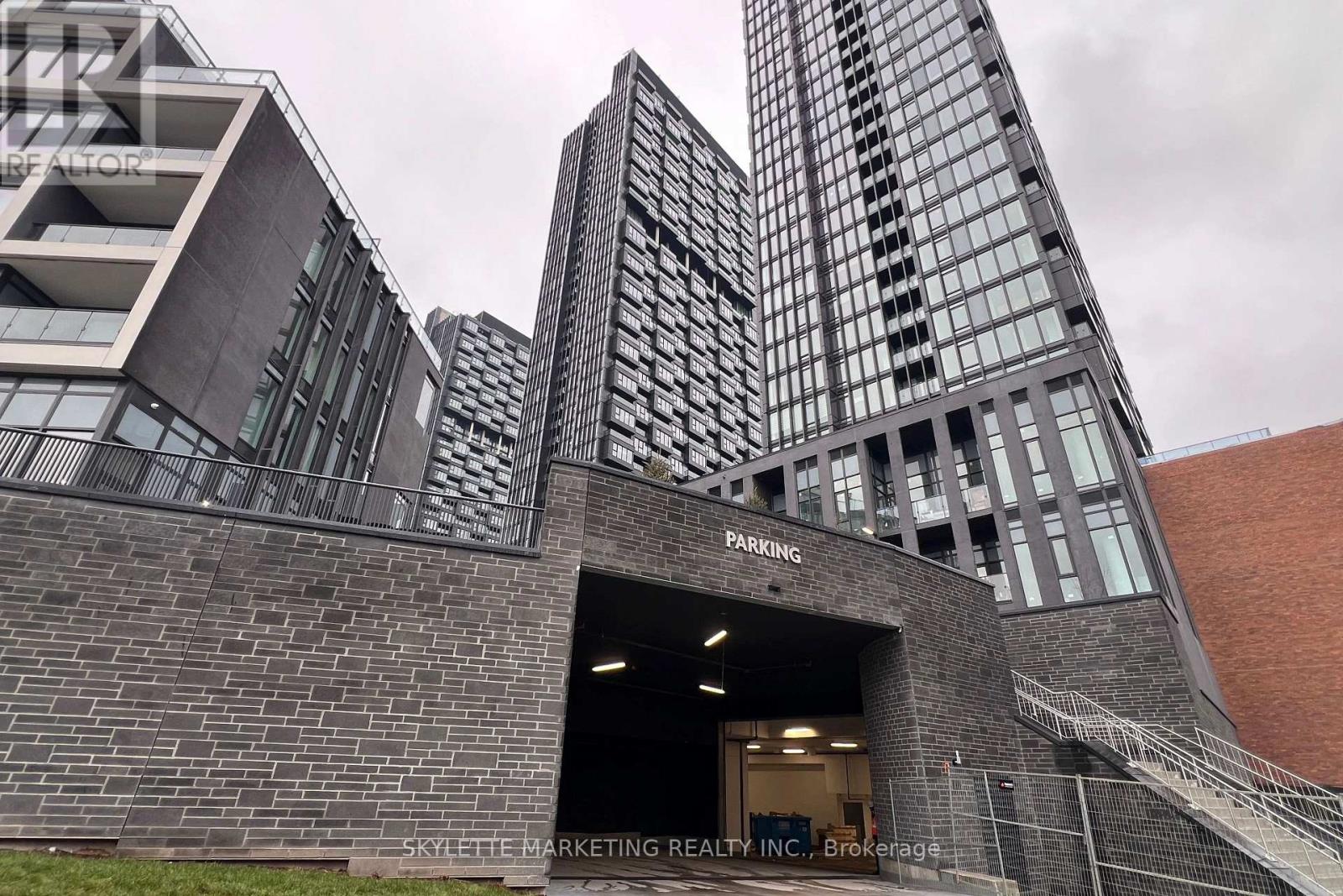 1518 - 1 Quarrington Lane, Toronto, Ontario  M3C 0S4 - Photo 16 - C12660258