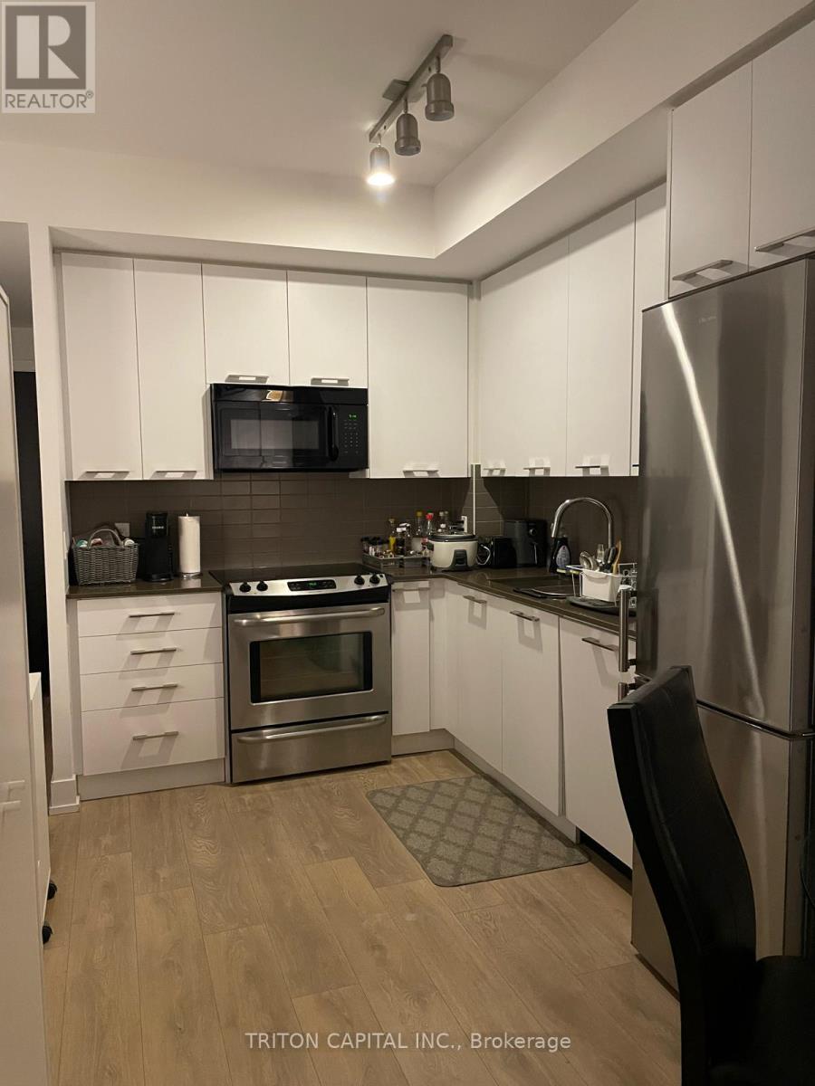 548 - 9471 Yonge Street, Richmond Hill, Ontario  L4C 1V4 - Photo 5 - N12601772