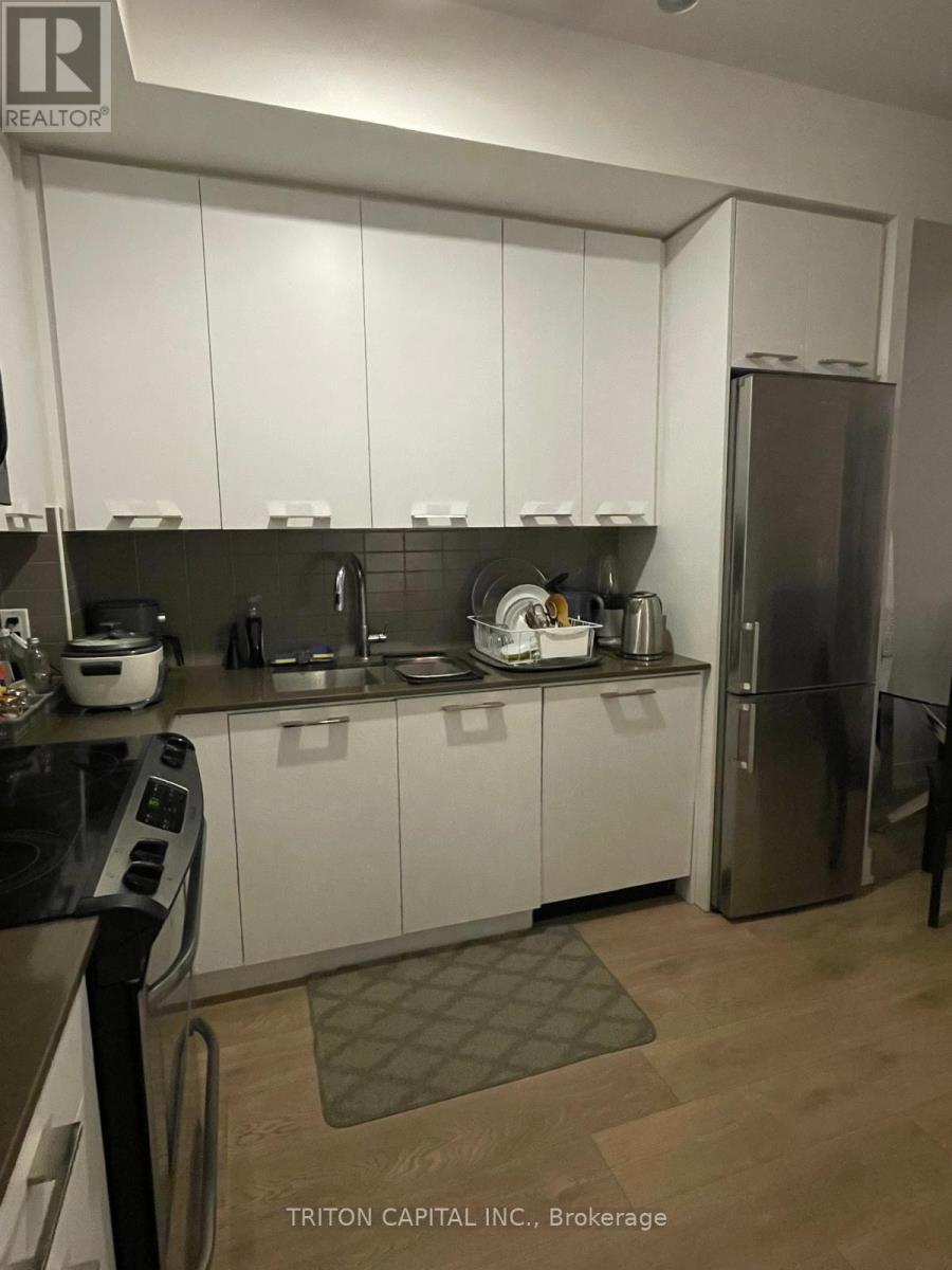 548 - 9471 Yonge Street, Richmond Hill, Ontario  L4C 1V4 - Photo 6 - N12601772