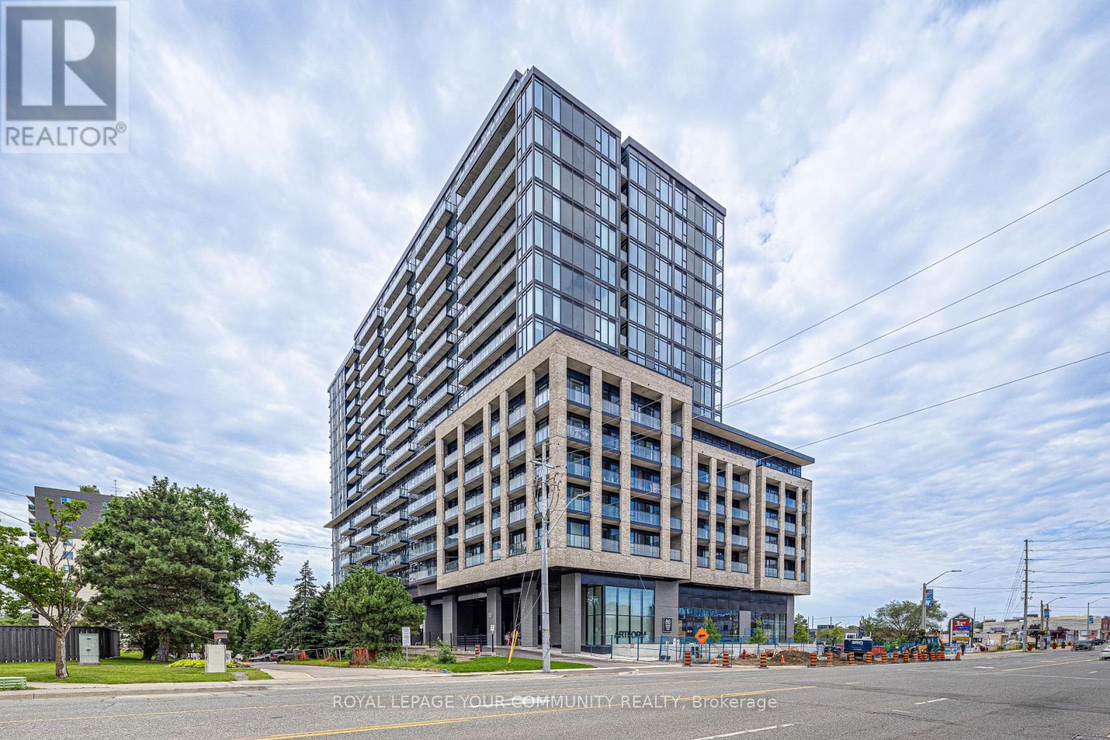 1505 - 86 Dundas Street E, Mississauga, Ontario  L5A 1W4 - Photo 1 - W12663970