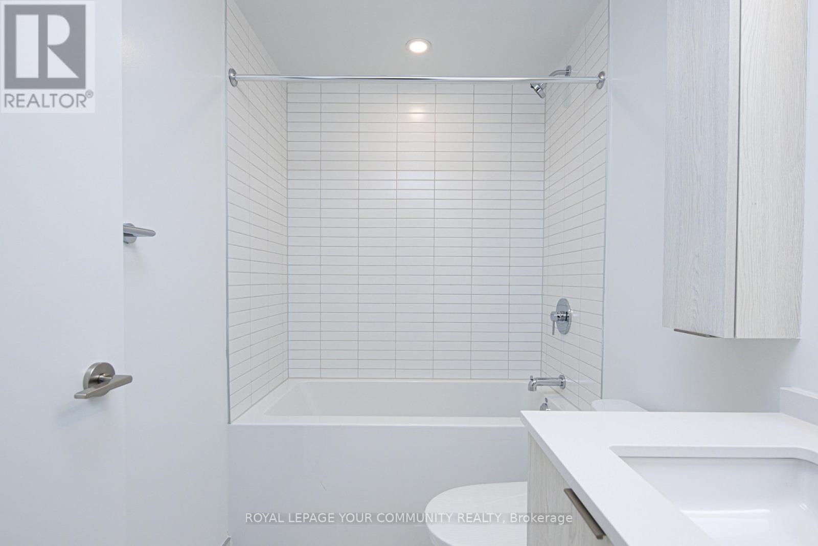 1505 - 86 Dundas Street E, Mississauga, Ontario  L5A 1W4 - Photo 14 - W12663970