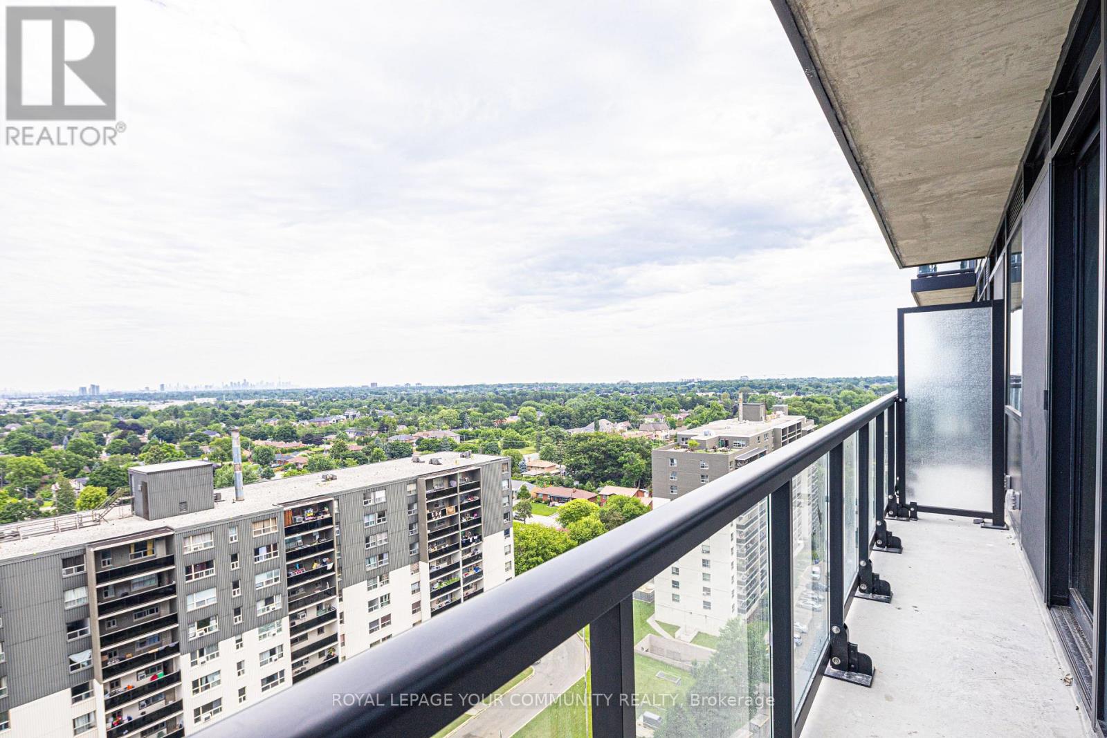 1505 - 86 Dundas Street E, Mississauga, Ontario  L5A 1W4 - Photo 17 - W12663970