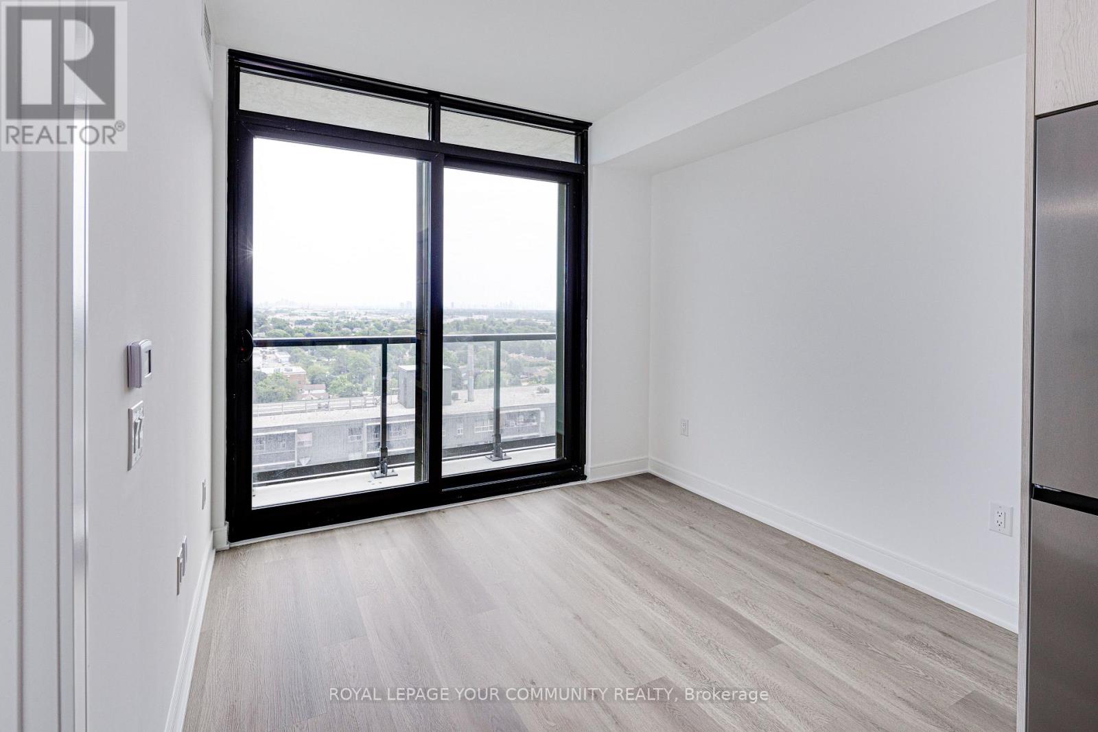 1505 - 86 Dundas Street E, Mississauga, Ontario  L5A 1W4 - Photo 9 - W12663970