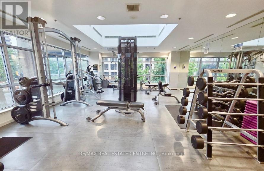 1605 - 33 Elm Drive W, Mississauga, Ontario  L5B 4M2 - Photo 15 - W12663990