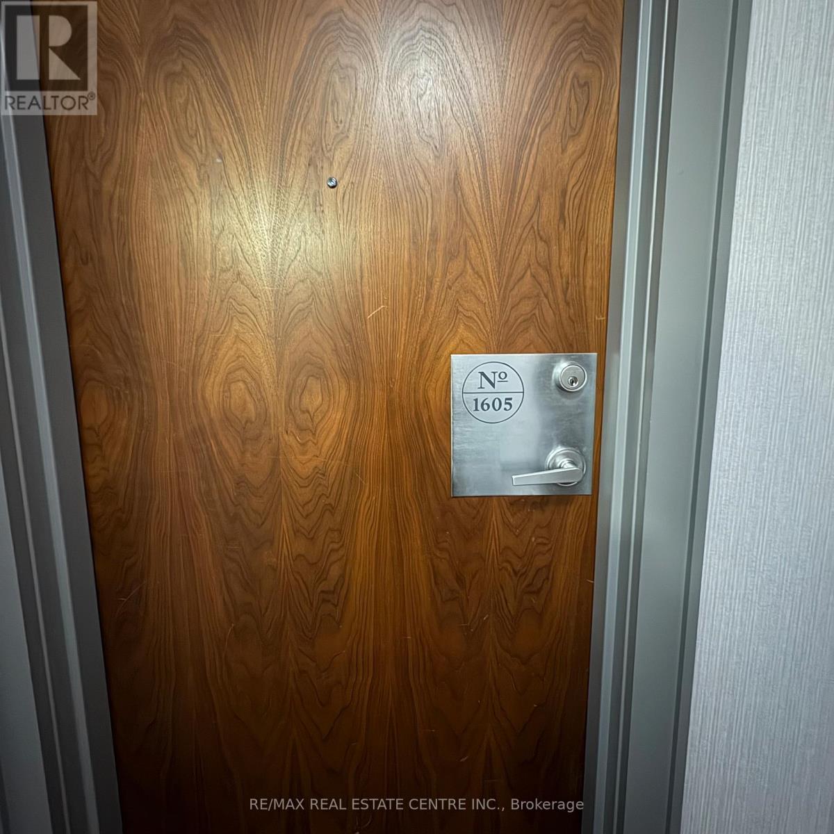 1605 - 33 Elm Drive W, Mississauga, Ontario  L5B 4M2 - Photo 2 - W12663990