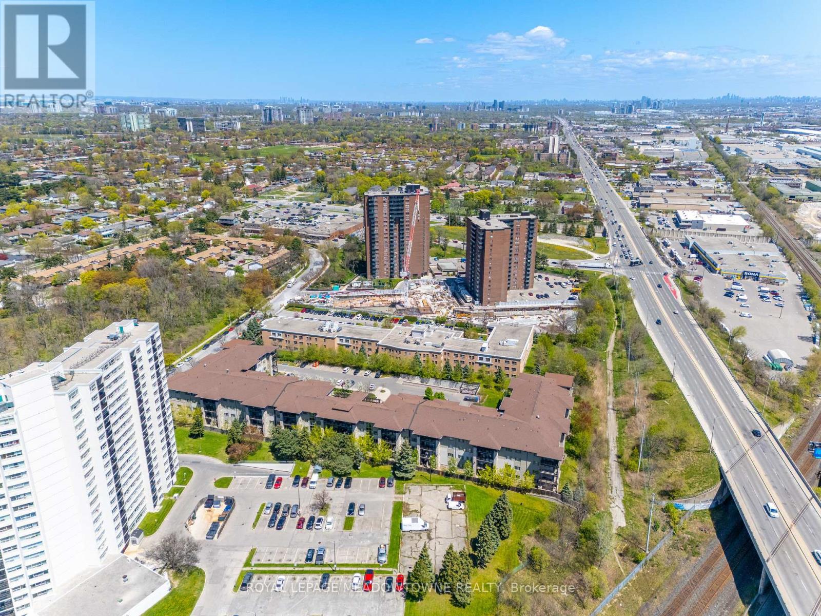 125 - 570 Lolita Gardens, Mississauga, Ontario  L5A 0A1 - Photo 29 - W12664010